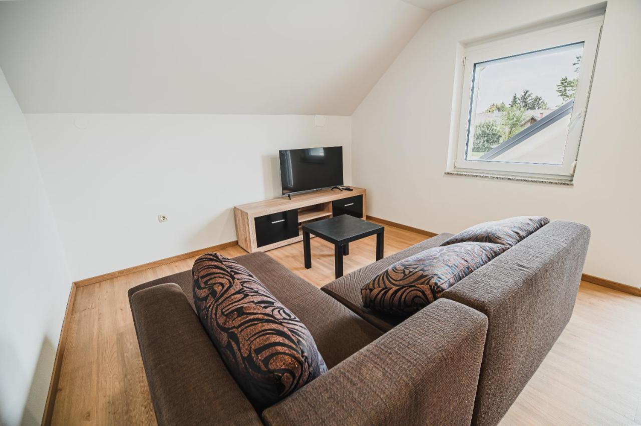 קראנז' Mojcin Pisker Apartment House מראה חיצוני תמונה